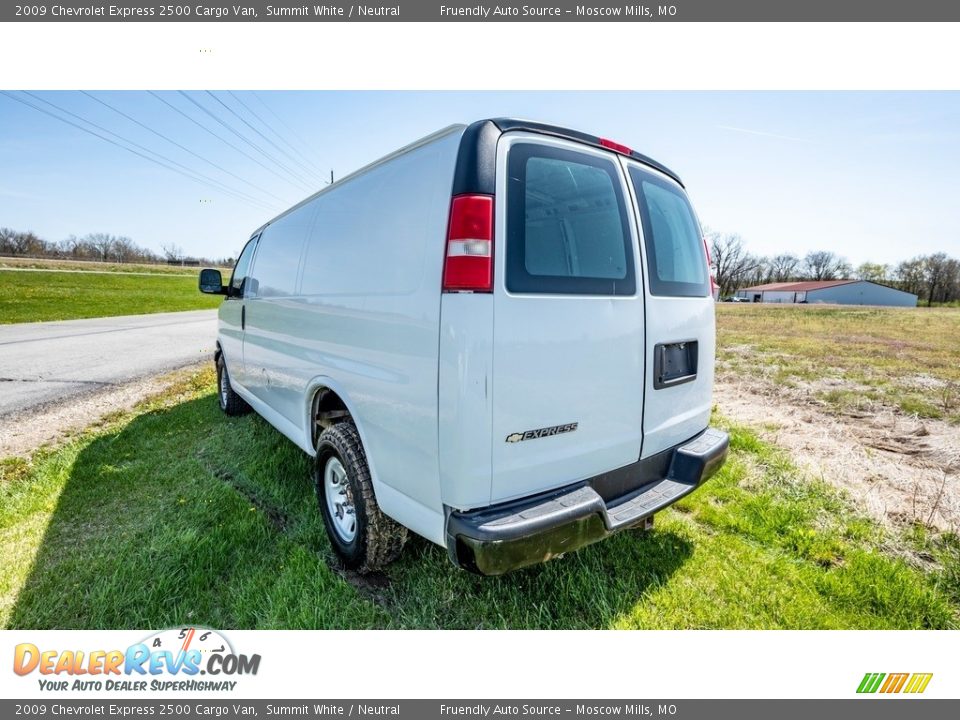 2009 Chevrolet Express 2500 Cargo Van Summit White / Neutral Photo #6