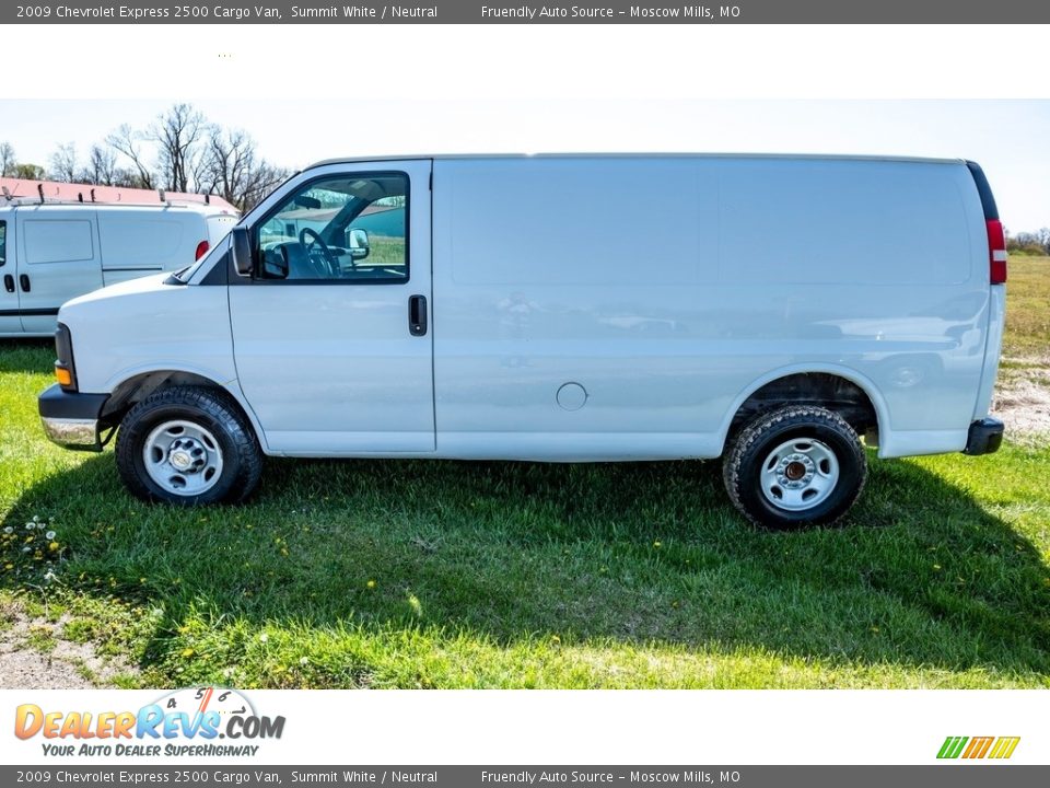 2009 Chevrolet Express 2500 Cargo Van Summit White / Neutral Photo #7