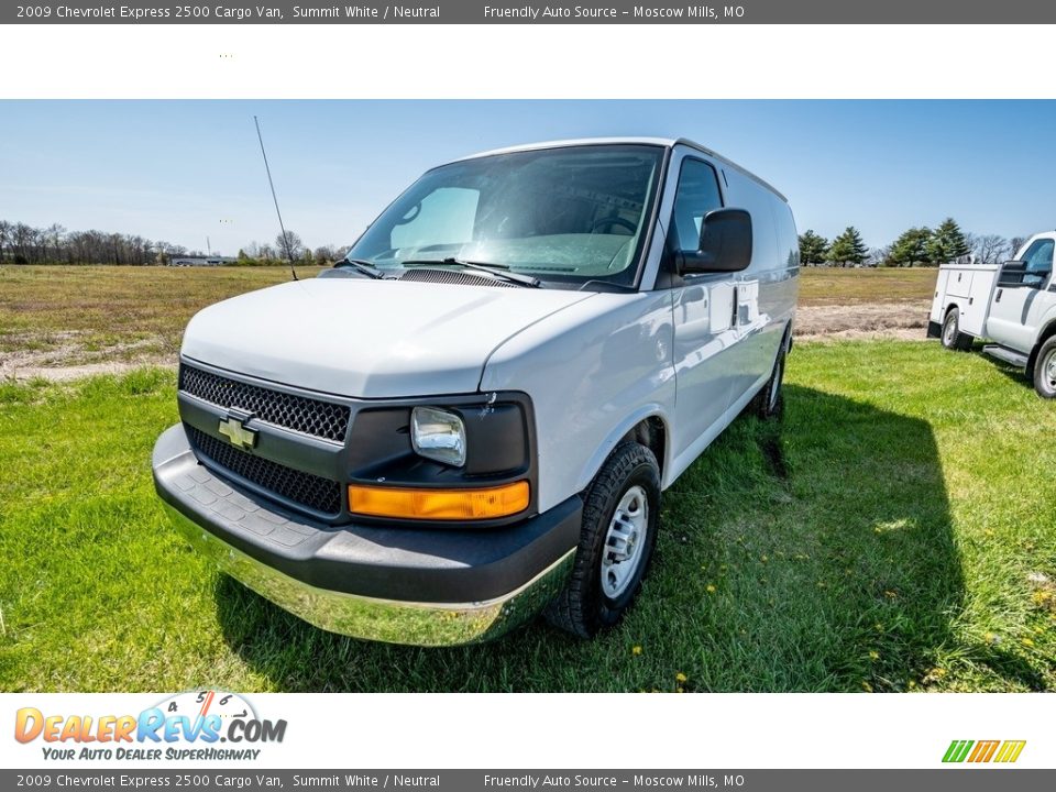 2009 Chevrolet Express 2500 Cargo Van Summit White / Neutral Photo #8