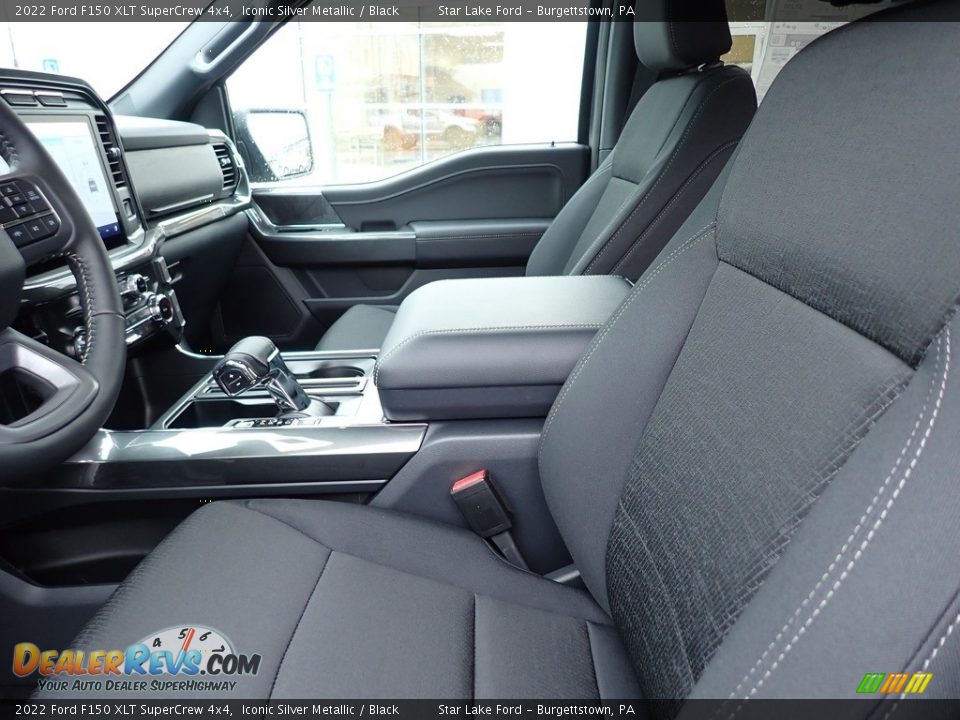 Front Seat of 2022 Ford F150 XLT SuperCrew 4x4 Photo #9