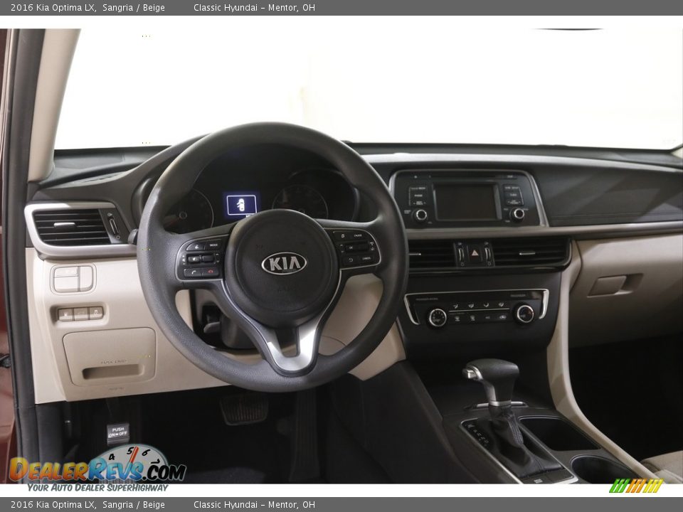 Dashboard of 2016 Kia Optima LX Photo #6