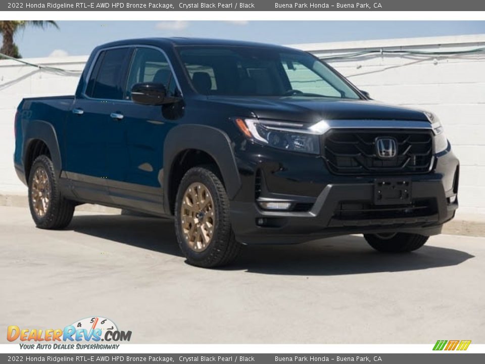 Front 3/4 View of 2022 Honda Ridgeline RTL-E AWD HPD Bronze Package Photo #1