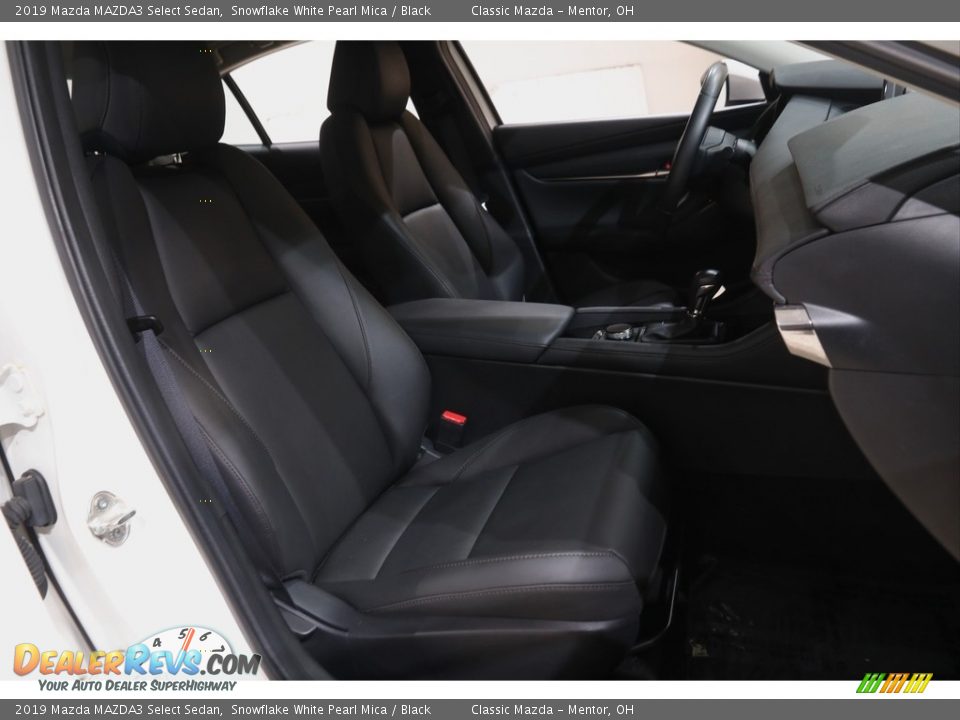 2019 Mazda MAZDA3 Select Sedan Snowflake White Pearl Mica / Black Photo #14