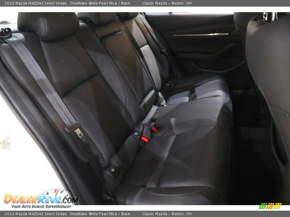 2019 Mazda MAZDA3 Select Sedan Snowflake White Pearl Mica / Black Photo #15