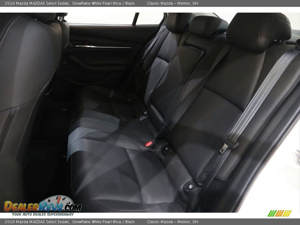 2019 Mazda MAZDA3 Select Sedan Snowflake White Pearl Mica / Black Photo #16