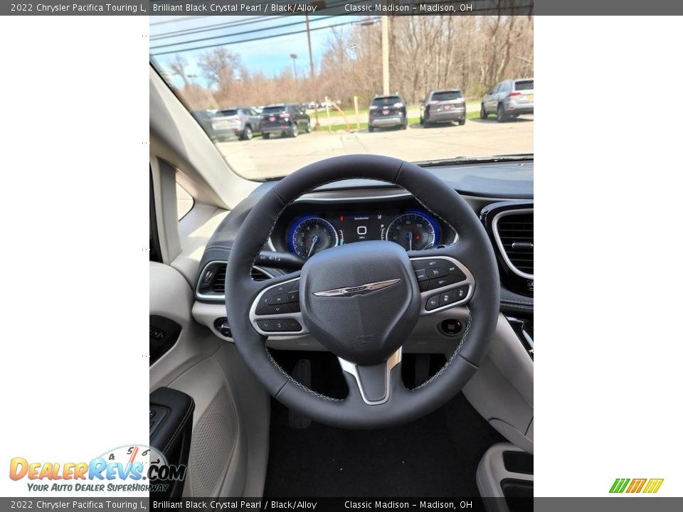 2022 Chrysler Pacifica Touring L Brilliant Black Crystal Pearl / Black/Alloy Photo #6