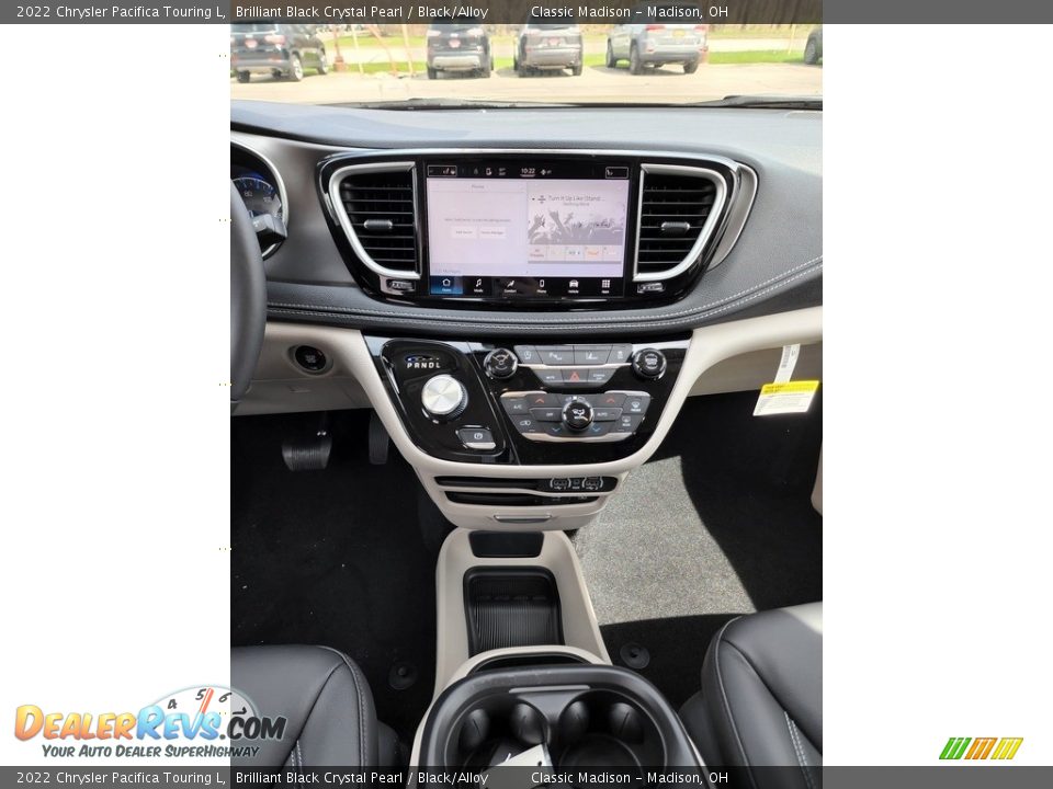 2022 Chrysler Pacifica Touring L Brilliant Black Crystal Pearl / Black/Alloy Photo #7