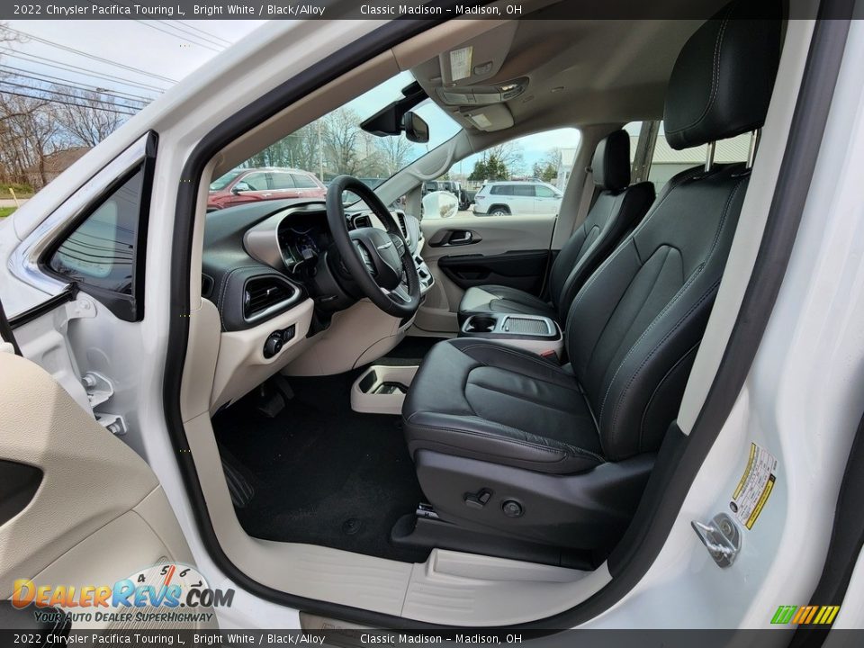 2022 Chrysler Pacifica Touring L Bright White / Black/Alloy Photo #2