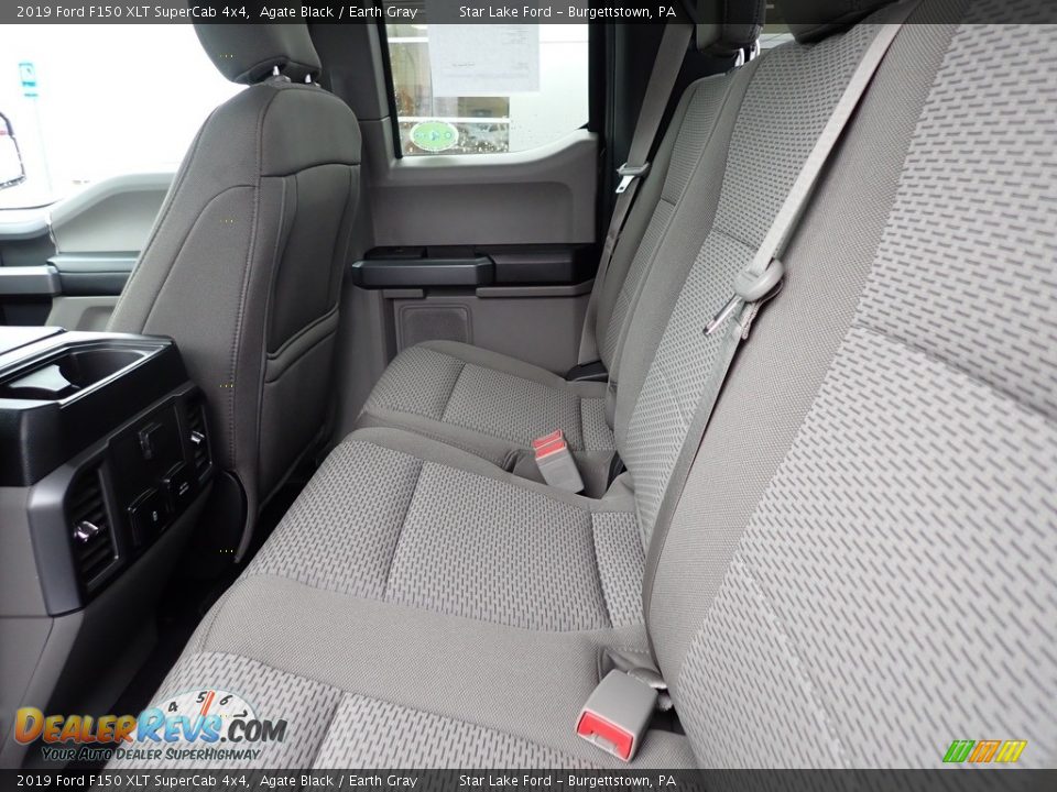 Rear Seat of 2019 Ford F150 XLT SuperCab 4x4 Photo #11