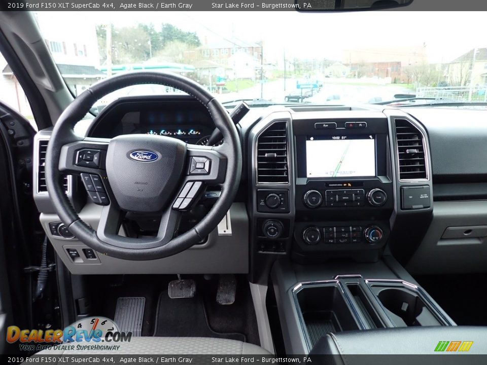 Dashboard of 2019 Ford F150 XLT SuperCab 4x4 Photo #12