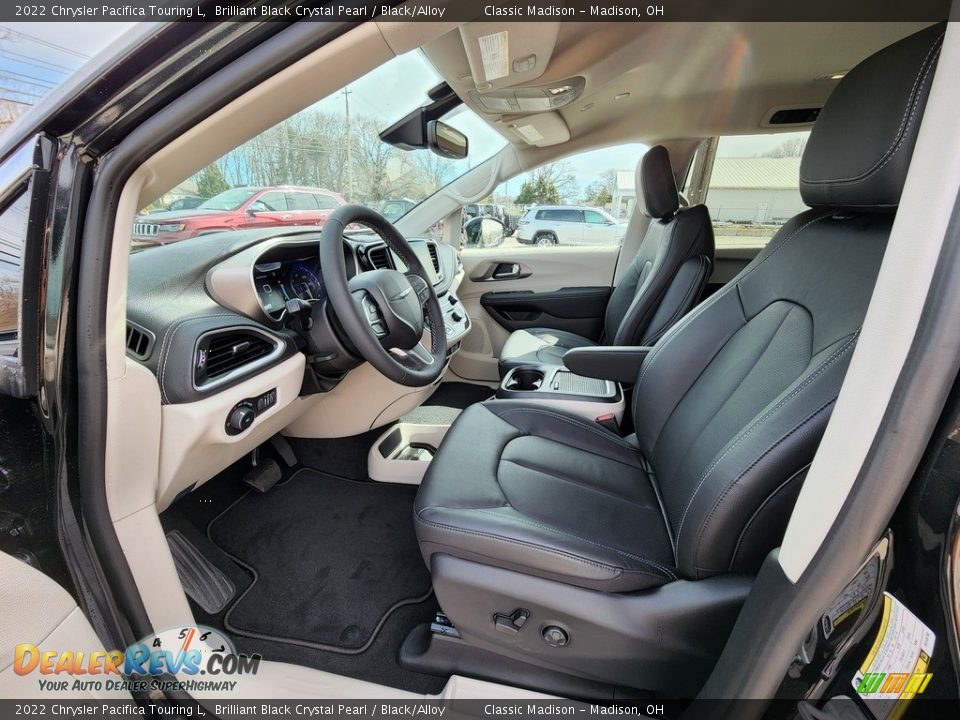 2022 Chrysler Pacifica Touring L Brilliant Black Crystal Pearl / Black/Alloy Photo #2