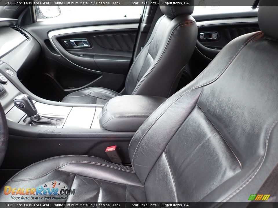 Front Seat of 2015 Ford Taurus SEL AWD Photo #10