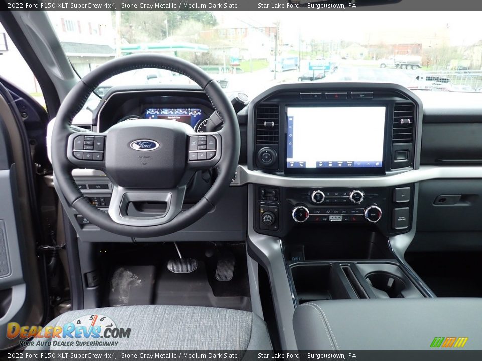 Dashboard of 2022 Ford F150 XLT SuperCrew 4x4 Photo #12