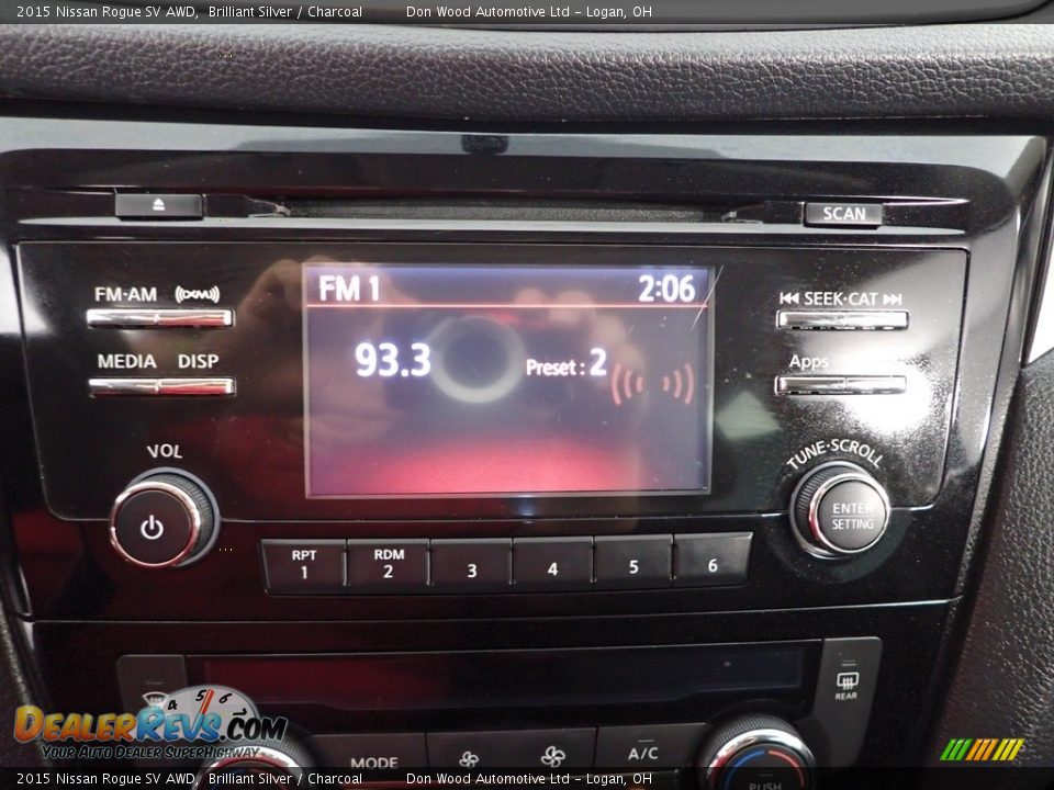 2015 Nissan Rogue SV AWD Brilliant Silver / Charcoal Photo #2