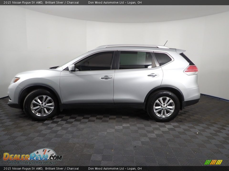 2015 Nissan Rogue SV AWD Brilliant Silver / Charcoal Photo #8