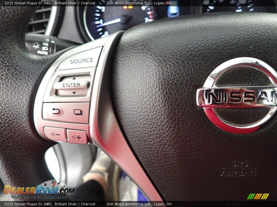 2015 Nissan Rogue SV AWD Brilliant Silver / Charcoal Photo #19