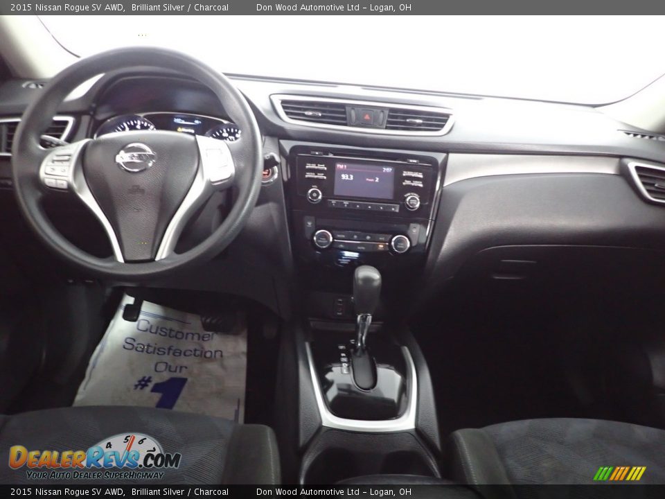 2015 Nissan Rogue SV AWD Brilliant Silver / Charcoal Photo #27
