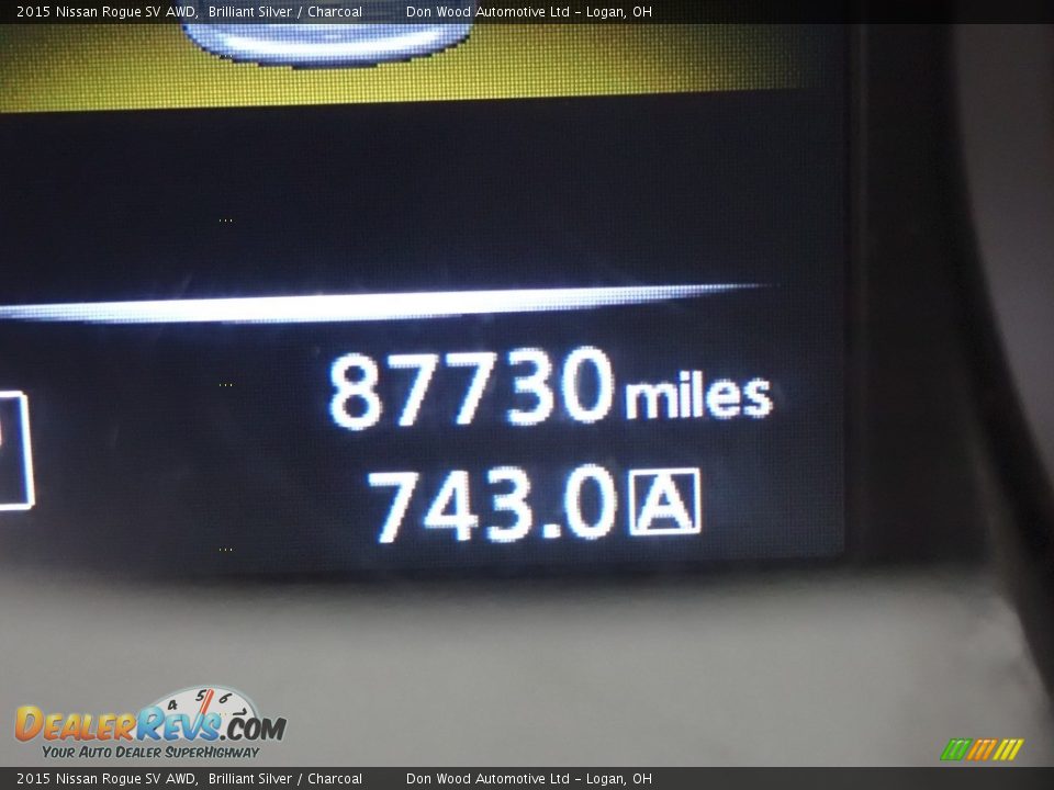 2015 Nissan Rogue SV AWD Brilliant Silver / Charcoal Photo #33