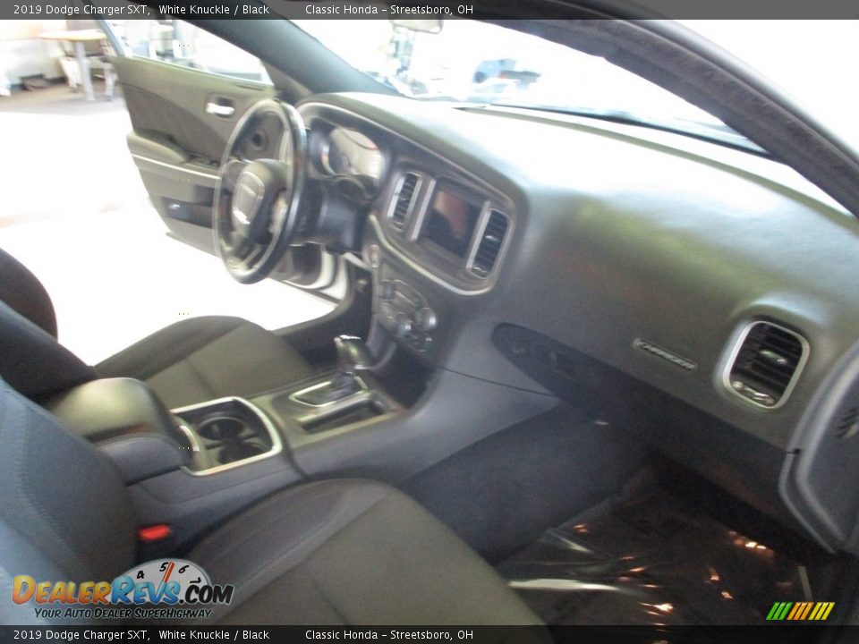 2019 Dodge Charger SXT White Knuckle / Black Photo #15