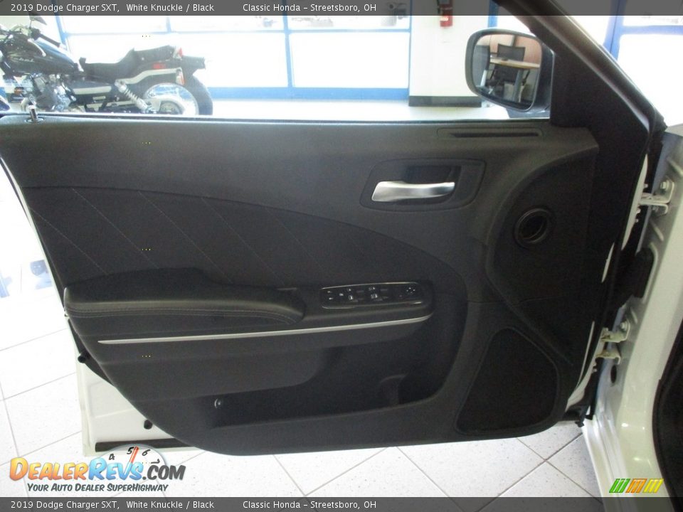 2019 Dodge Charger SXT White Knuckle / Black Photo #26