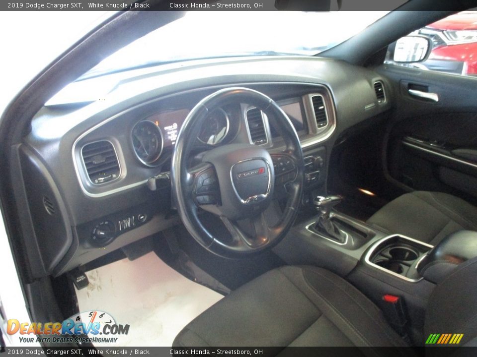 2019 Dodge Charger SXT White Knuckle / Black Photo #27