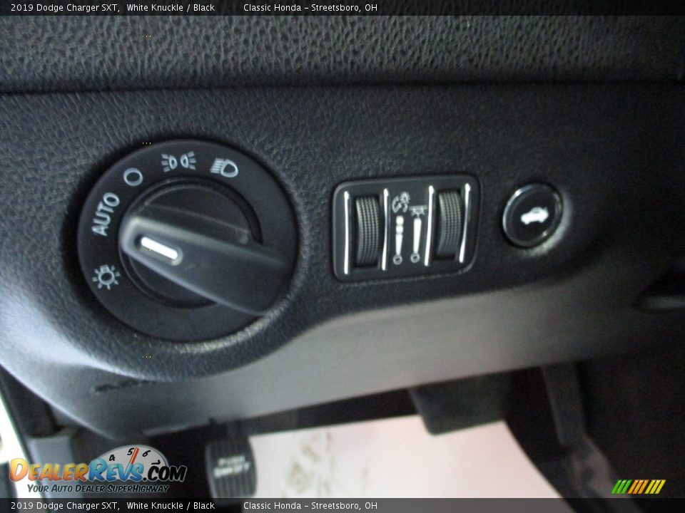 2019 Dodge Charger SXT White Knuckle / Black Photo #29