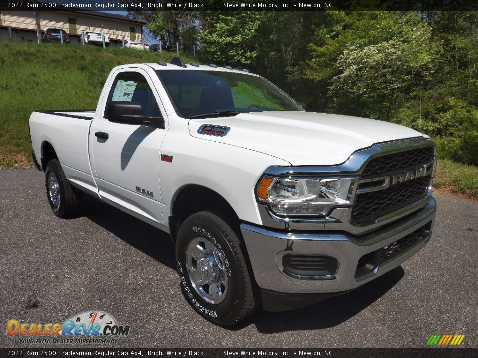 Front 3/4 View of 2022 Ram 2500 Tradesman Regular Cab 4x4 Photo #4