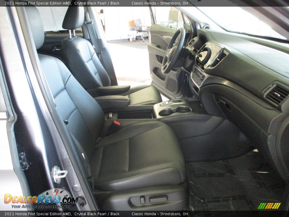 2021 Honda Pilot Special Edition AWD Crystal Black Pearl / Black Photo #16
