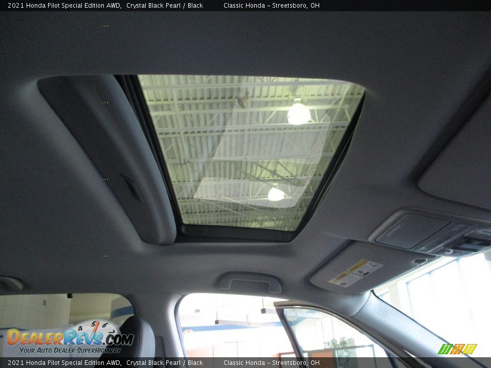 2021 Honda Pilot Special Edition AWD Crystal Black Pearl / Black Photo #17