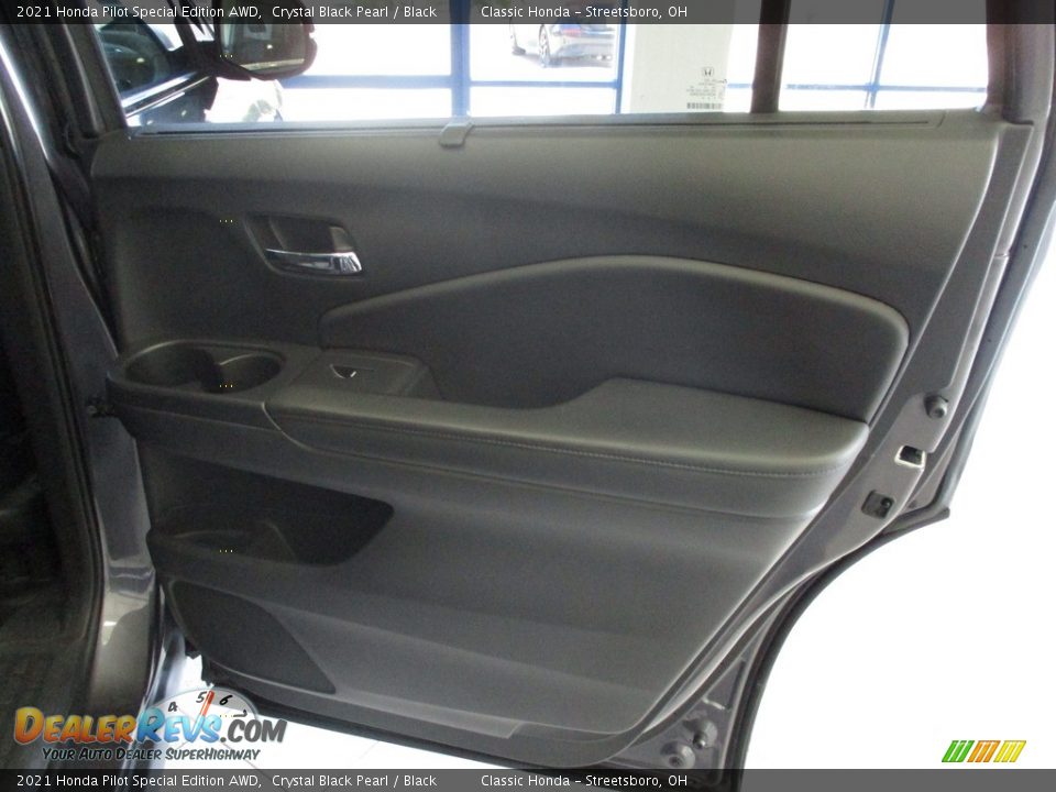 2021 Honda Pilot Special Edition AWD Crystal Black Pearl / Black Photo #18