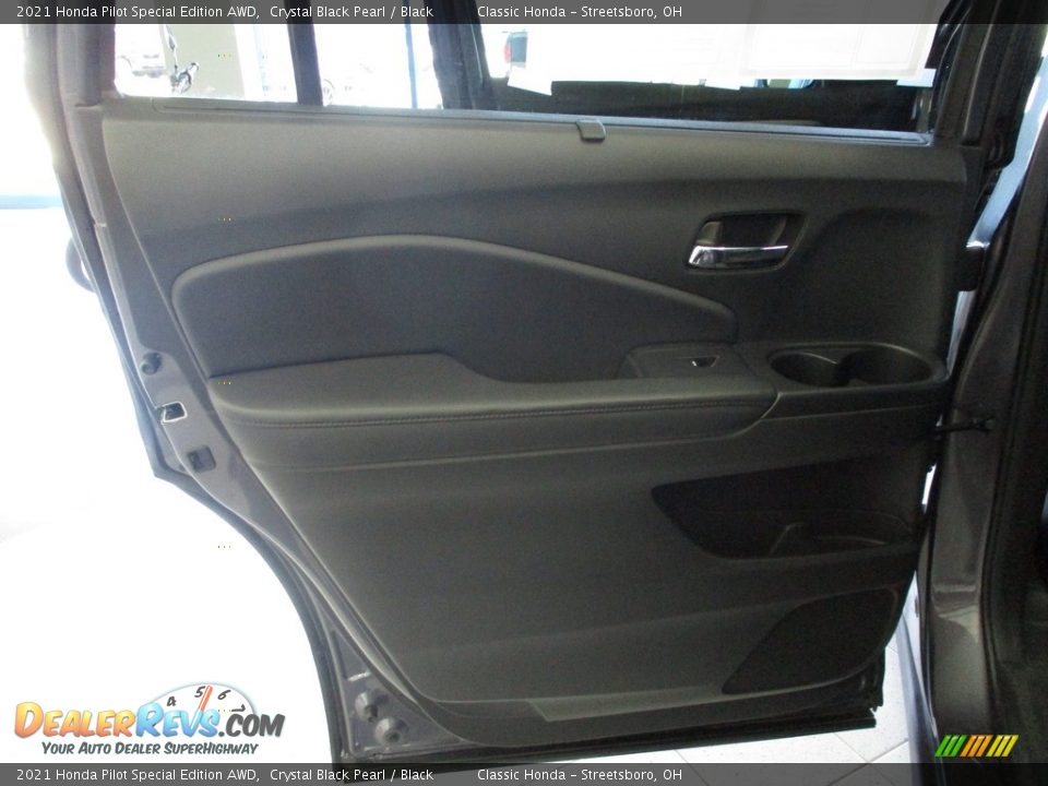 2021 Honda Pilot Special Edition AWD Crystal Black Pearl / Black Photo #23