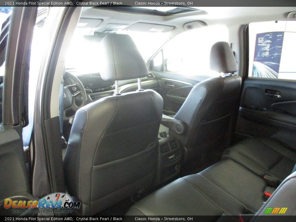2021 Honda Pilot Special Edition AWD Crystal Black Pearl / Black Photo #24