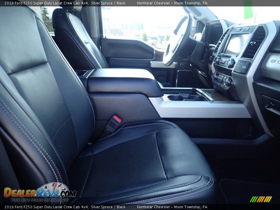 Front Seat of 2019 Ford F250 Super Duty Lariat Crew Cab 4x4 Photo #14