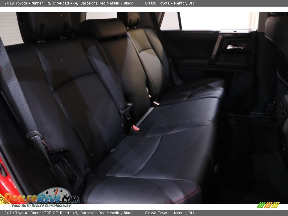 2019 Toyota 4Runner TRD Off-Road 4x4 Barcelona Red Metallic / Black Photo #18