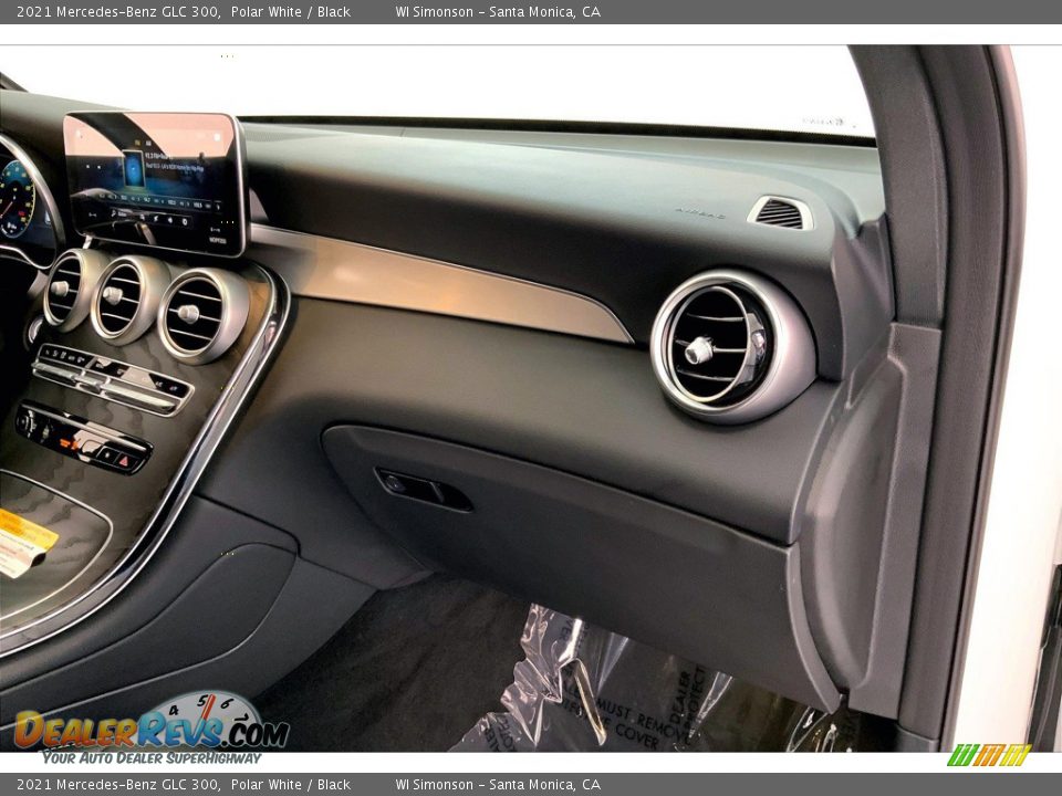 2021 Mercedes-Benz GLC 300 Polar White / Black Photo #16