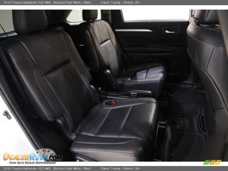2019 Toyota Highlander XLE AWD Blizzard Pearl White / Black Photo #16