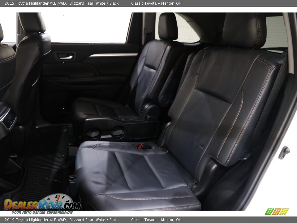 2019 Toyota Highlander XLE AWD Blizzard Pearl White / Black Photo #17