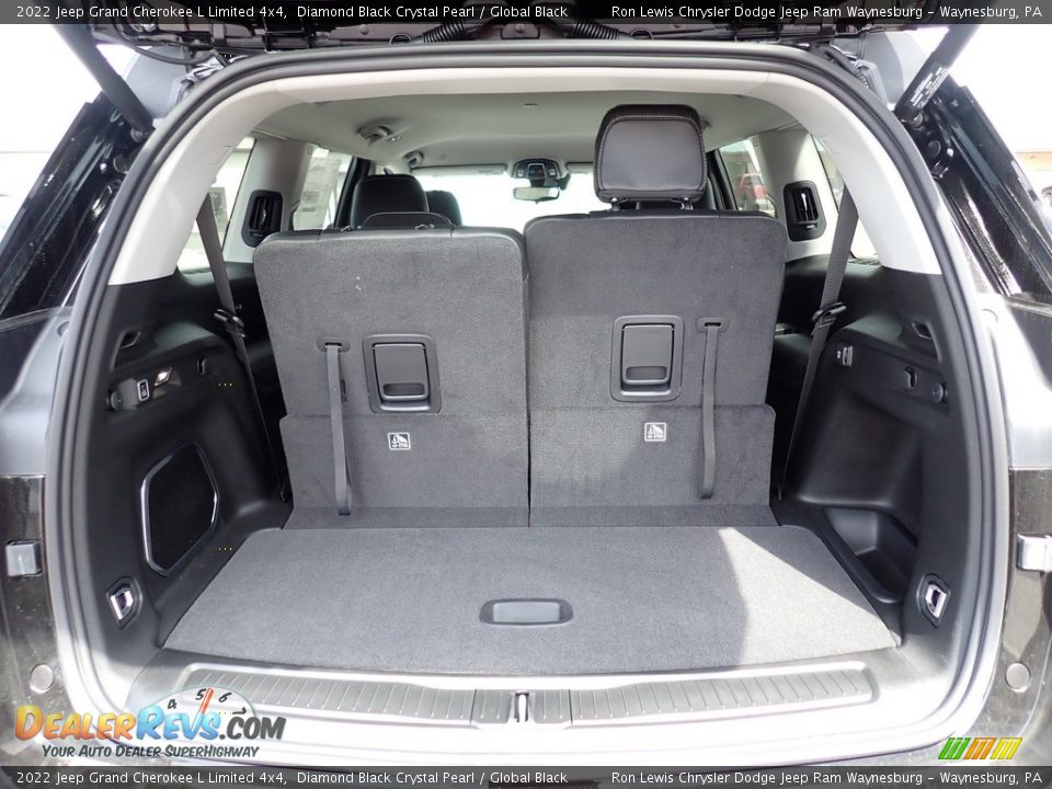 2022 Jeep Grand Cherokee L Limited 4x4 Diamond Black Crystal Pearl / Global Black Photo #5