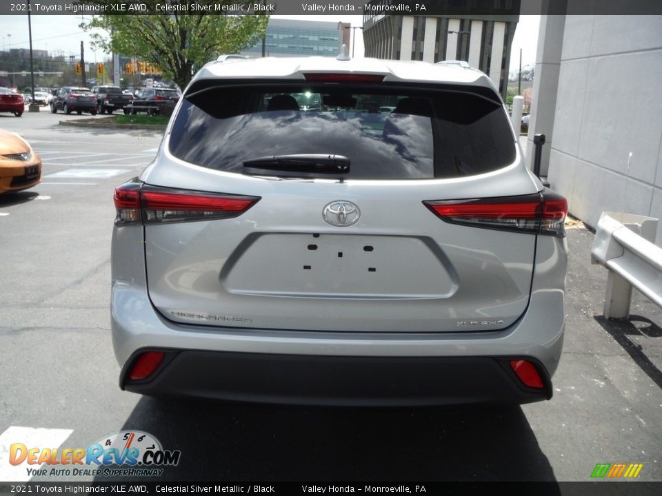 2021 Toyota Highlander XLE AWD Celestial Silver Metallic / Black Photo #9