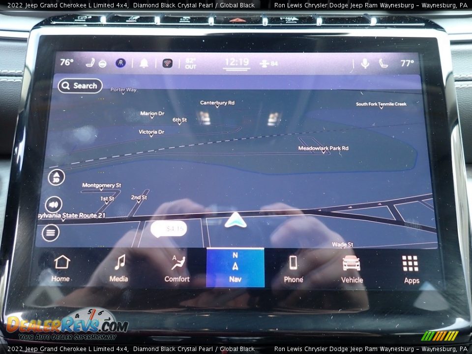 2022 Jeep Grand Cherokee L Limited 4x4 Diamond Black Crystal Pearl / Global Black Photo #17