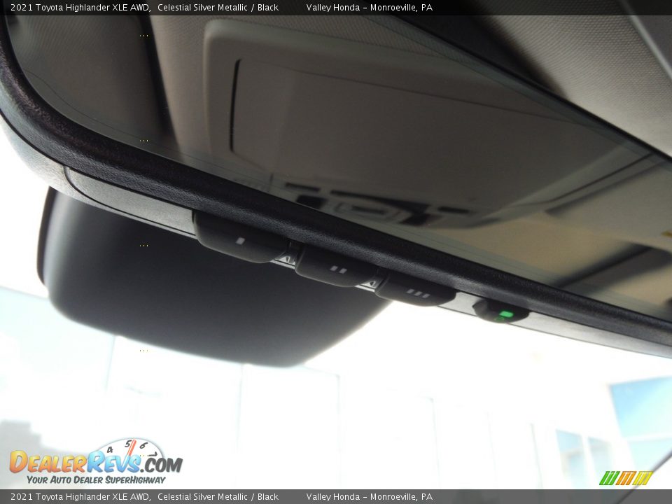 2021 Toyota Highlander XLE AWD Celestial Silver Metallic / Black Photo #22