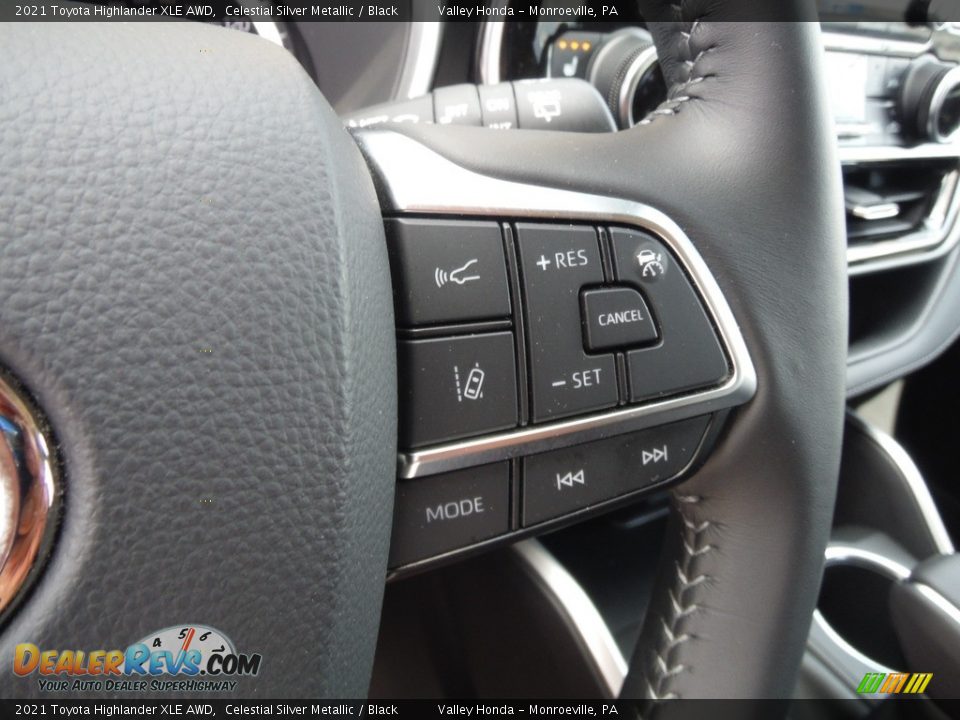 2021 Toyota Highlander XLE AWD Steering Wheel Photo #27