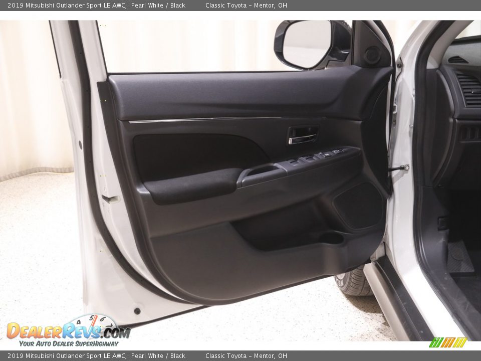 2019 Mitsubishi Outlander Sport LE AWC Pearl White / Black Photo #4