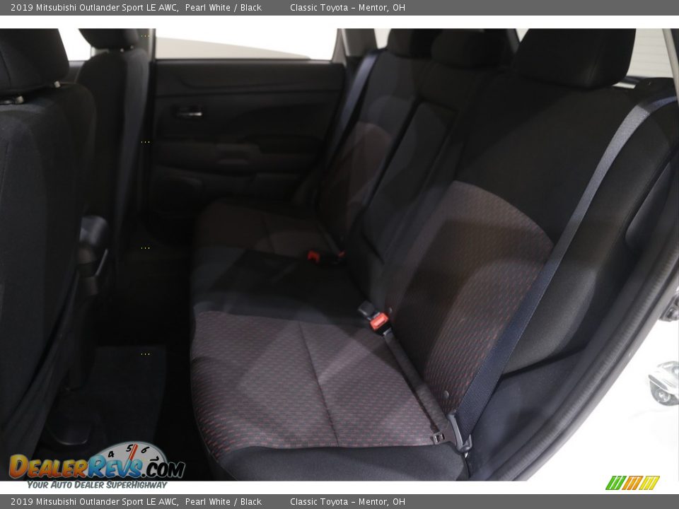 2019 Mitsubishi Outlander Sport LE AWC Pearl White / Black Photo #17