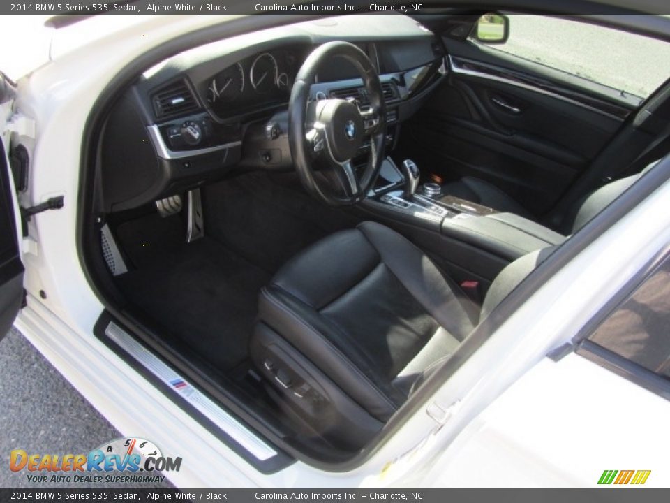 2014 BMW 5 Series 535i Sedan Alpine White / Black Photo #17