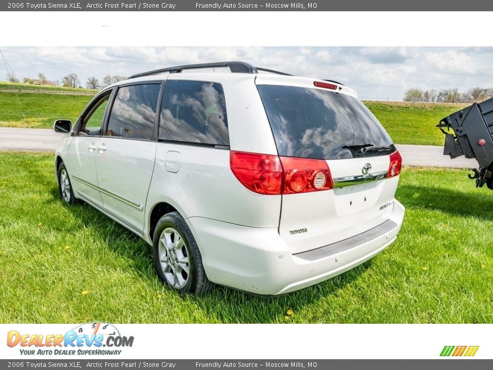 2006 Toyota Sienna XLE Arctic Frost Pearl / Stone Gray Photo #6