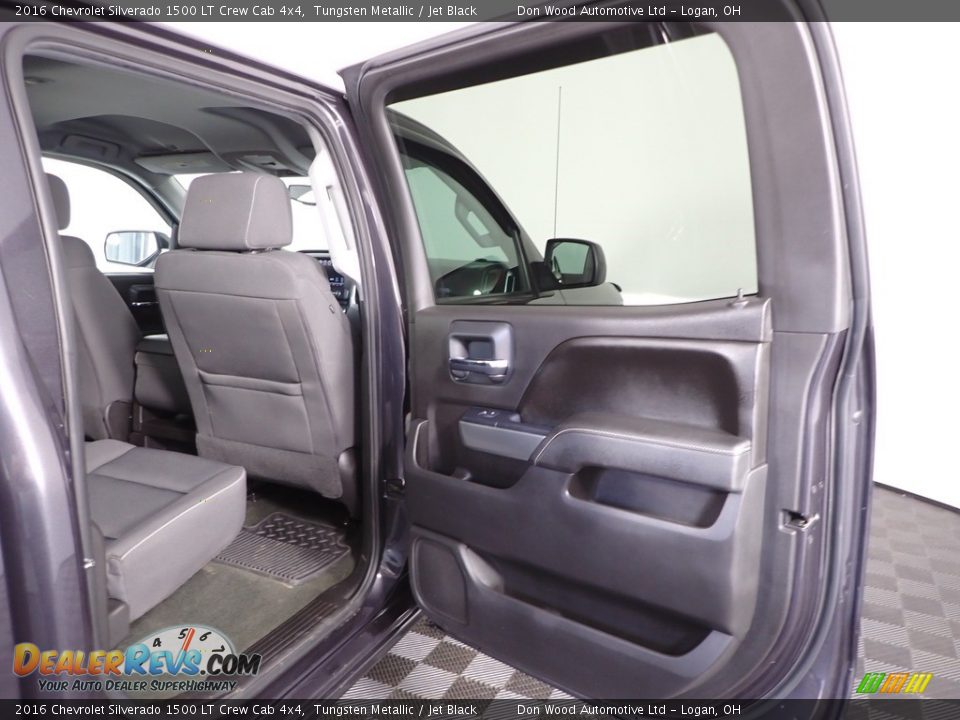 2016 Chevrolet Silverado 1500 LT Crew Cab 4x4 Tungsten Metallic / Jet Black Photo #29