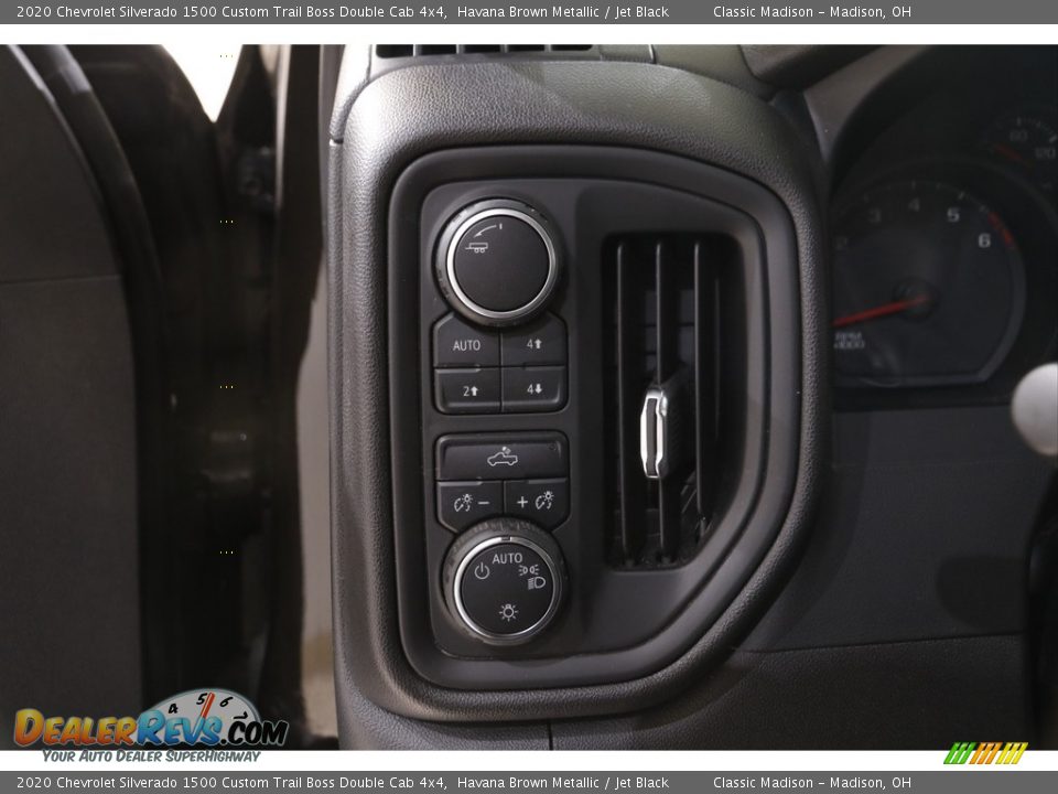 2020 Chevrolet Silverado 1500 Custom Trail Boss Double Cab 4x4 Havana Brown Metallic / Jet Black Photo #6