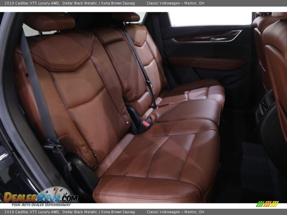 Rear Seat of 2019 Cadillac XT5 Luxury AWD Photo #18