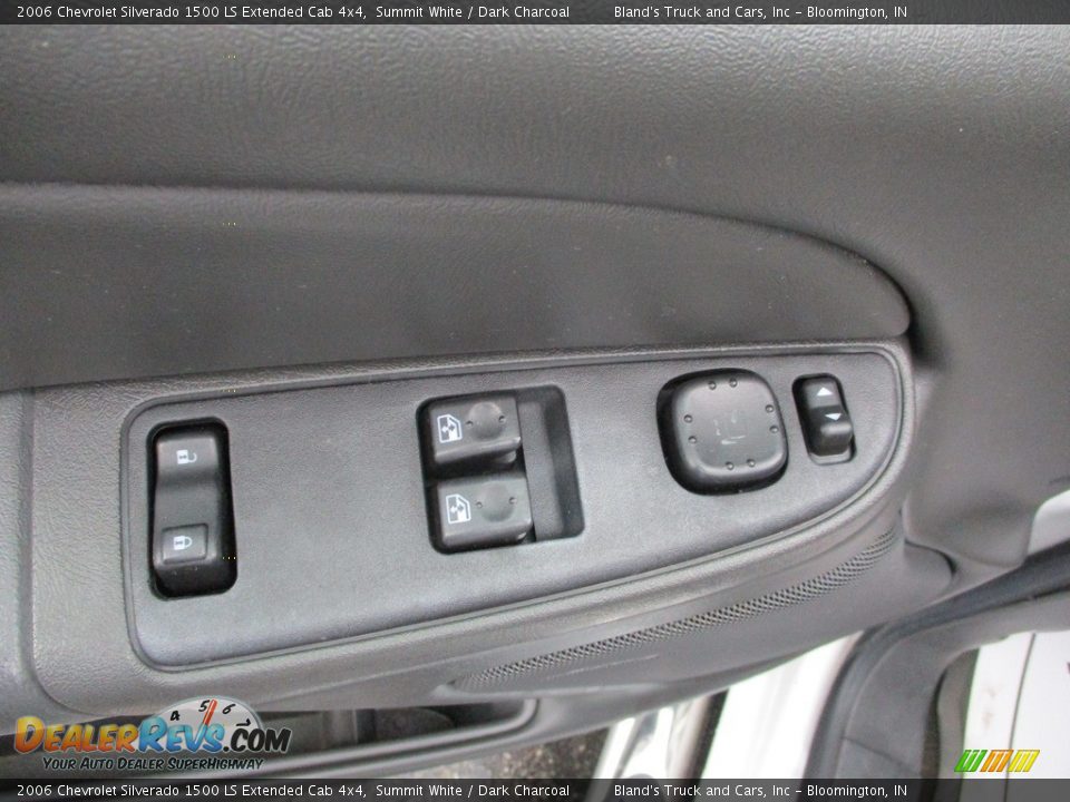 2006 Chevrolet Silverado 1500 LS Extended Cab 4x4 Summit White / Dark Charcoal Photo #7